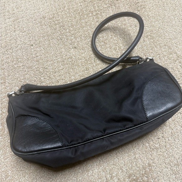 Prada Elegant Black Shoulder Bag - Picture 1 of 8